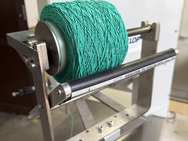 Maschine zur Kabelbearbeitung bei Silinsch Elektrotechnik GmbH